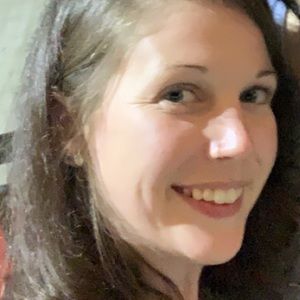 Meet your Posher, Leah